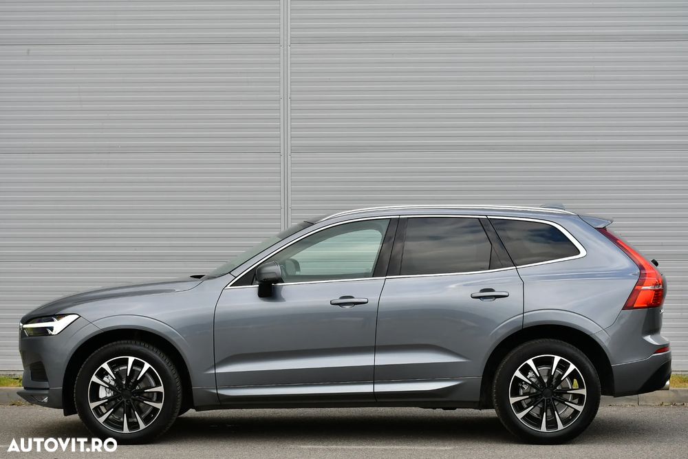 Volvo XC 60 B4 D AWD Geartronic Momentum Pro - 14