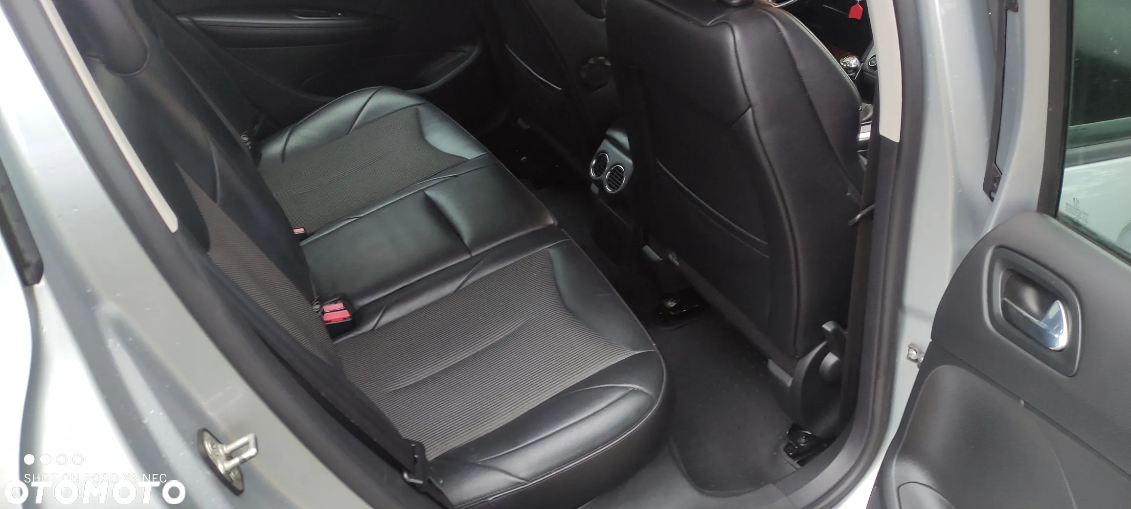 Peugeot 308 1.6 Premium Plus - 27