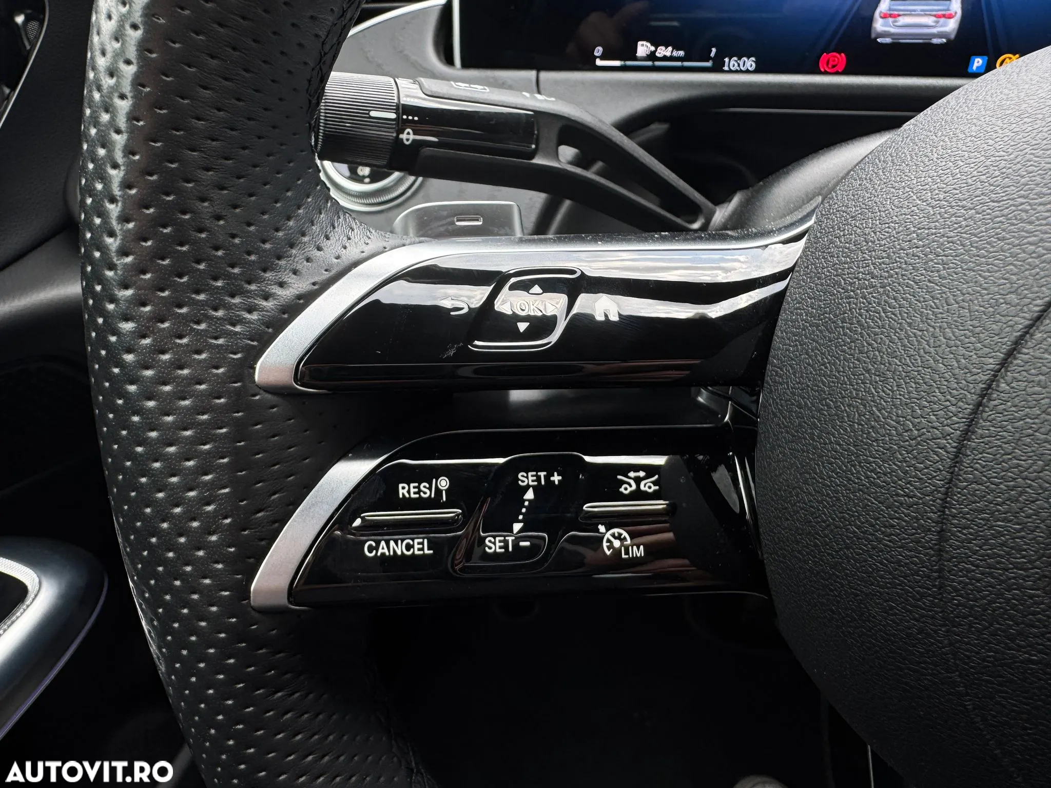 Mercedes-Benz E 200 9G-TRONIC Edition AMG Line - 18