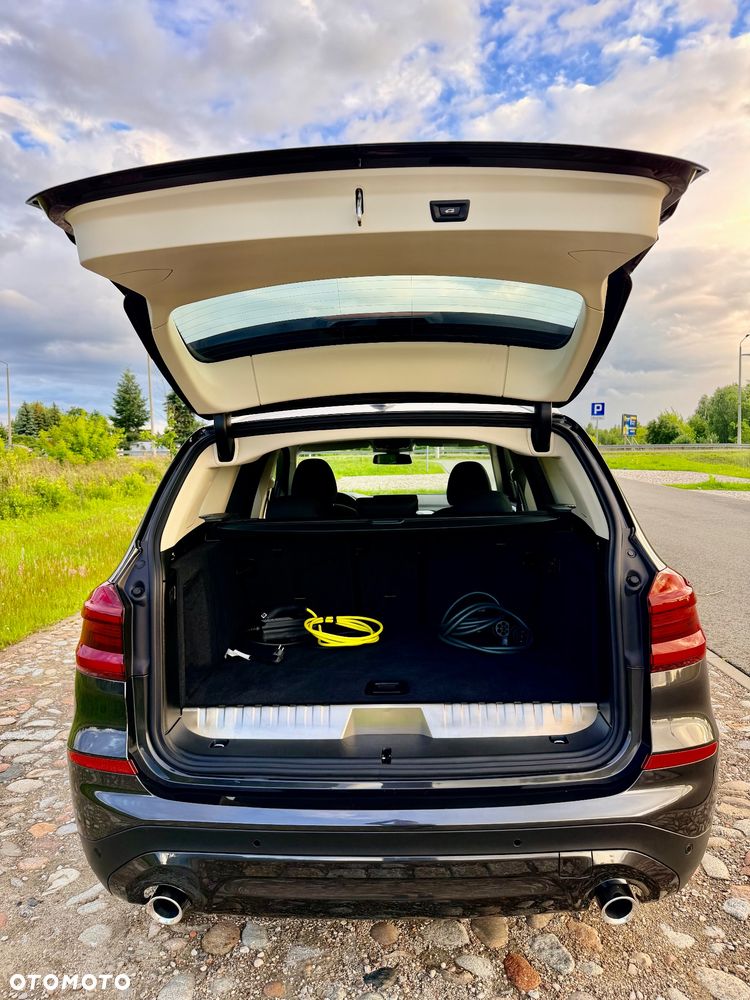BMW X3 xDrive30e Business Edition sport - 37