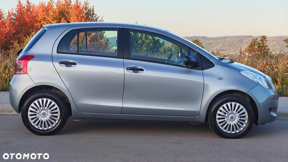 Toyota Yaris 1.0 VVT-i Sol - 5