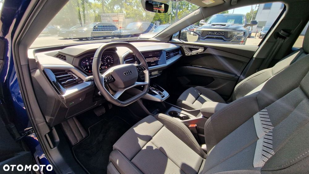Audi Q4 e-tron - 25