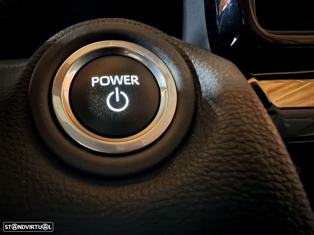 Toyota Yaris Cross 1.5 HDF Premiere Edition - 23