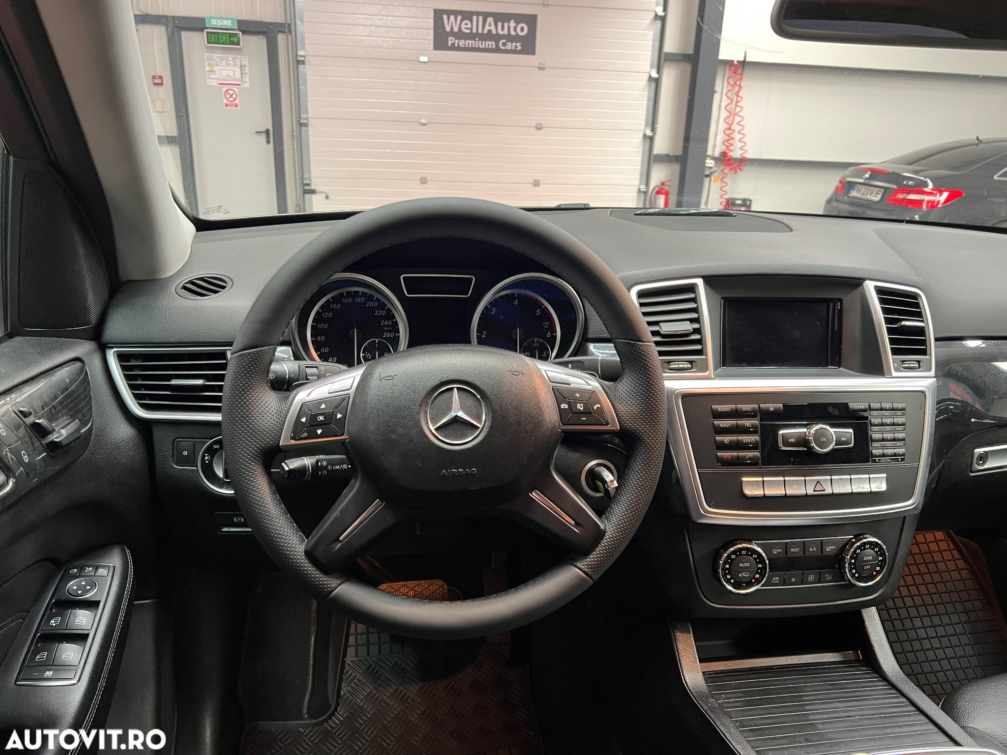 Mercedes-Benz ML 350 BlueTec 4MATIC Aut - 15