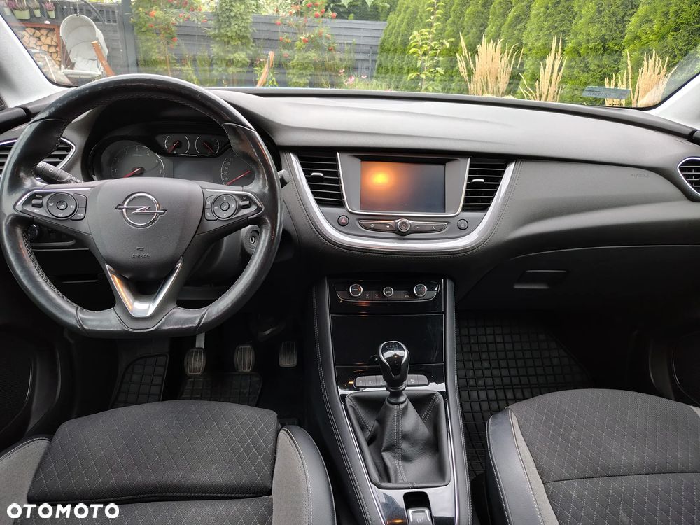 Opel Grandland X 1.2 T GPF Design Line S&S - 9