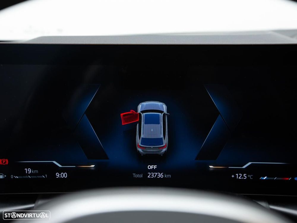 BMW 330 i xDrive Aut. - 23