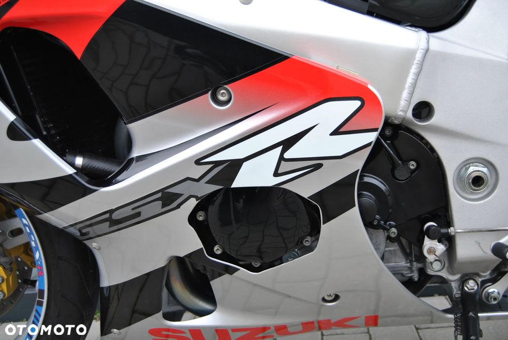 Suzuki GSX-R - 10