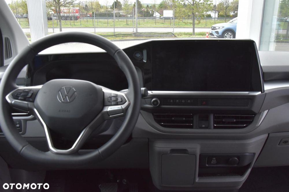 Volkswagen Caravelle - 14
