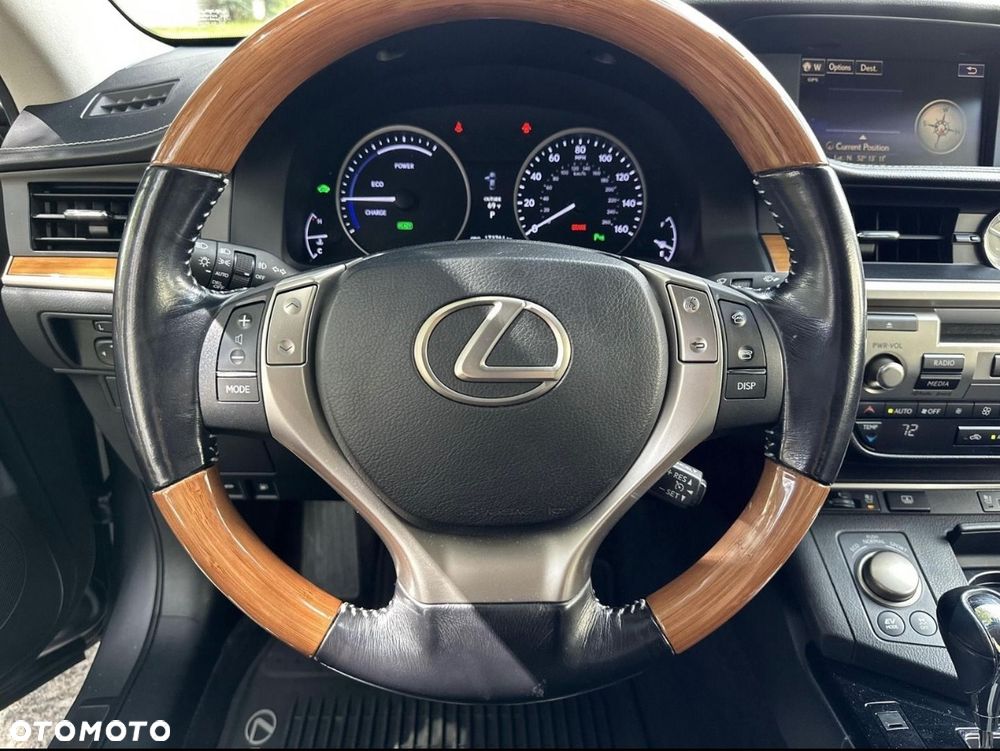 Lexus ES - 13