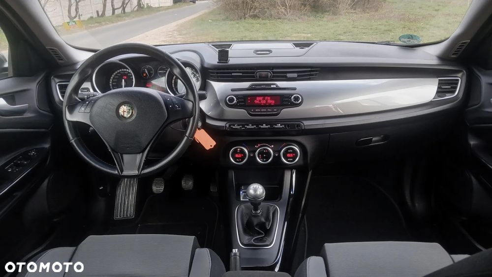 Alfa Romeo Giulietta - 5