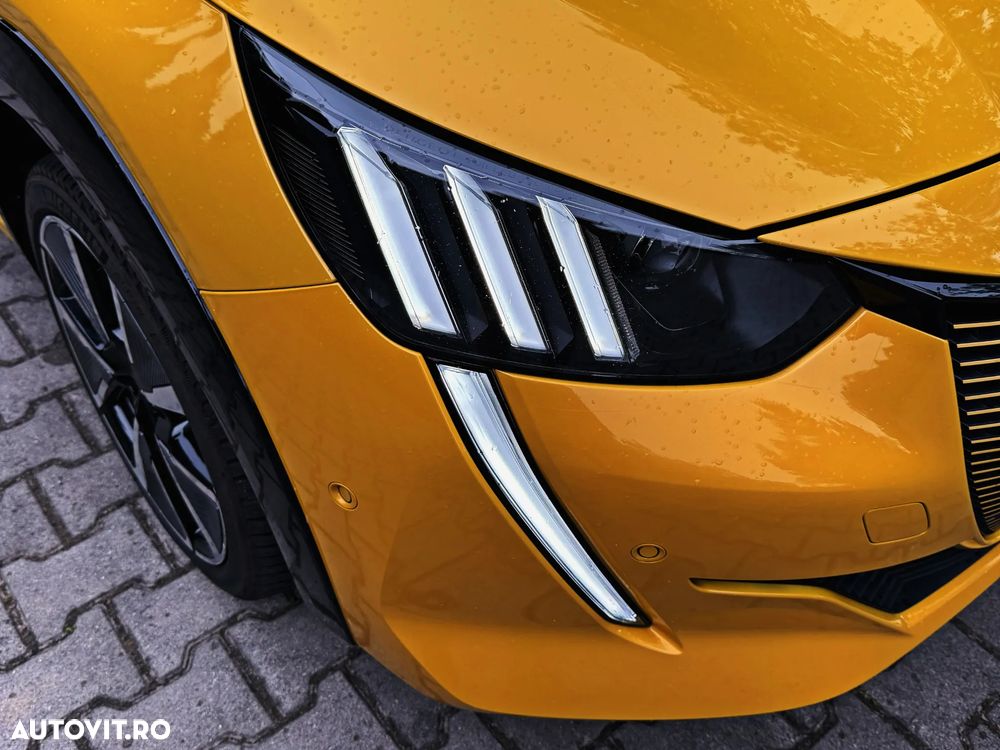 Peugeot 208 Elektromotor 136 GT Pack - 17