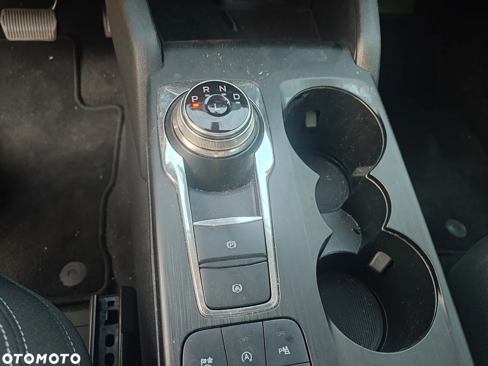 Ford Kuga - 15