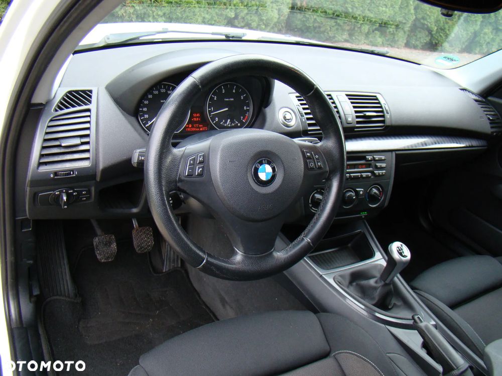 BMW Seria 1 118i - 20