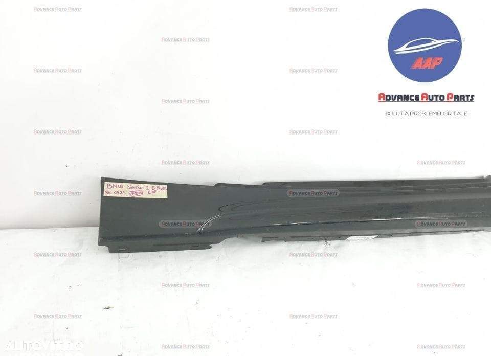 Ornament prag stanga M original in stare buna BMW Seria 1 E81-E88 2004 - 4