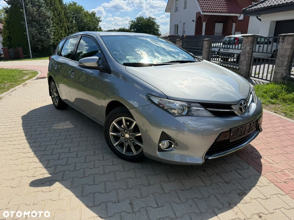 Toyota Auris - 33