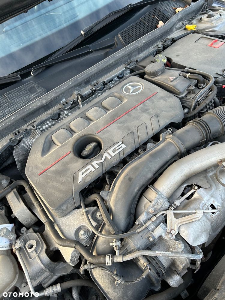 Mercedes-Benz Klasa A 35 AMG 4-Matic 7G-DCT - 36