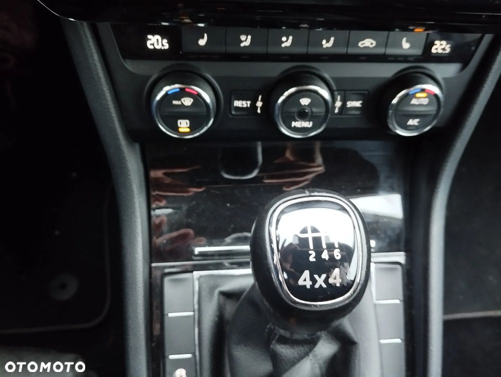 Skoda Superb 1.4 TSI 4x4 ACT Ambition - 16