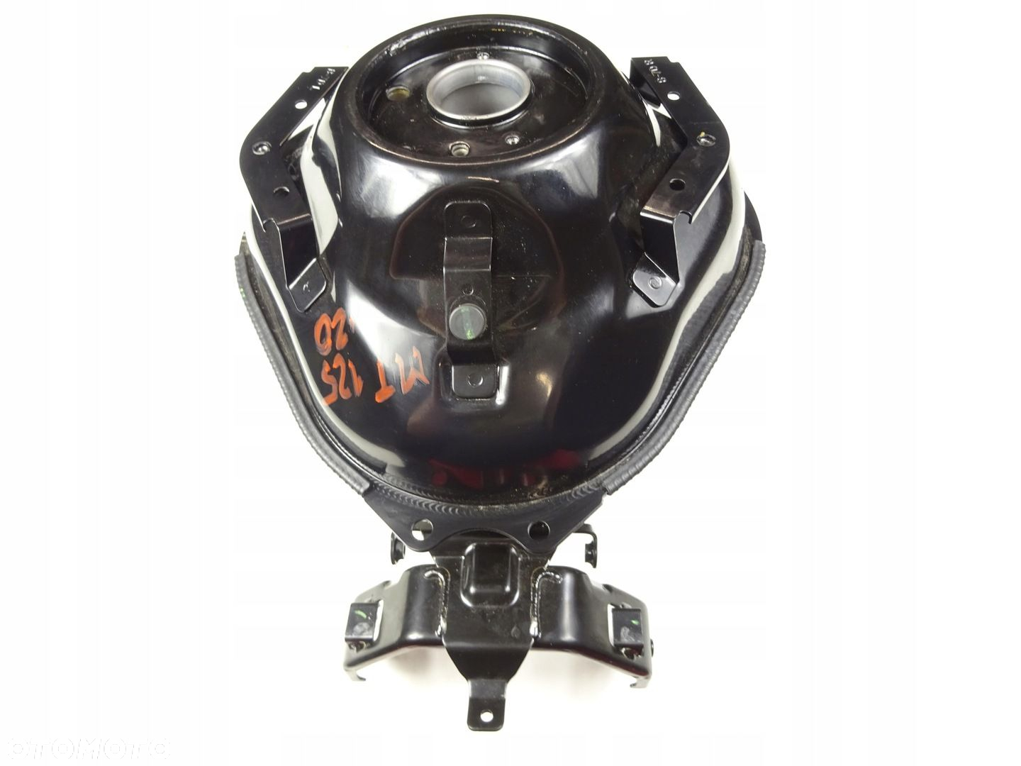 YAMAHA MT 125 ZBIORNIK PALIWA 20- - 2