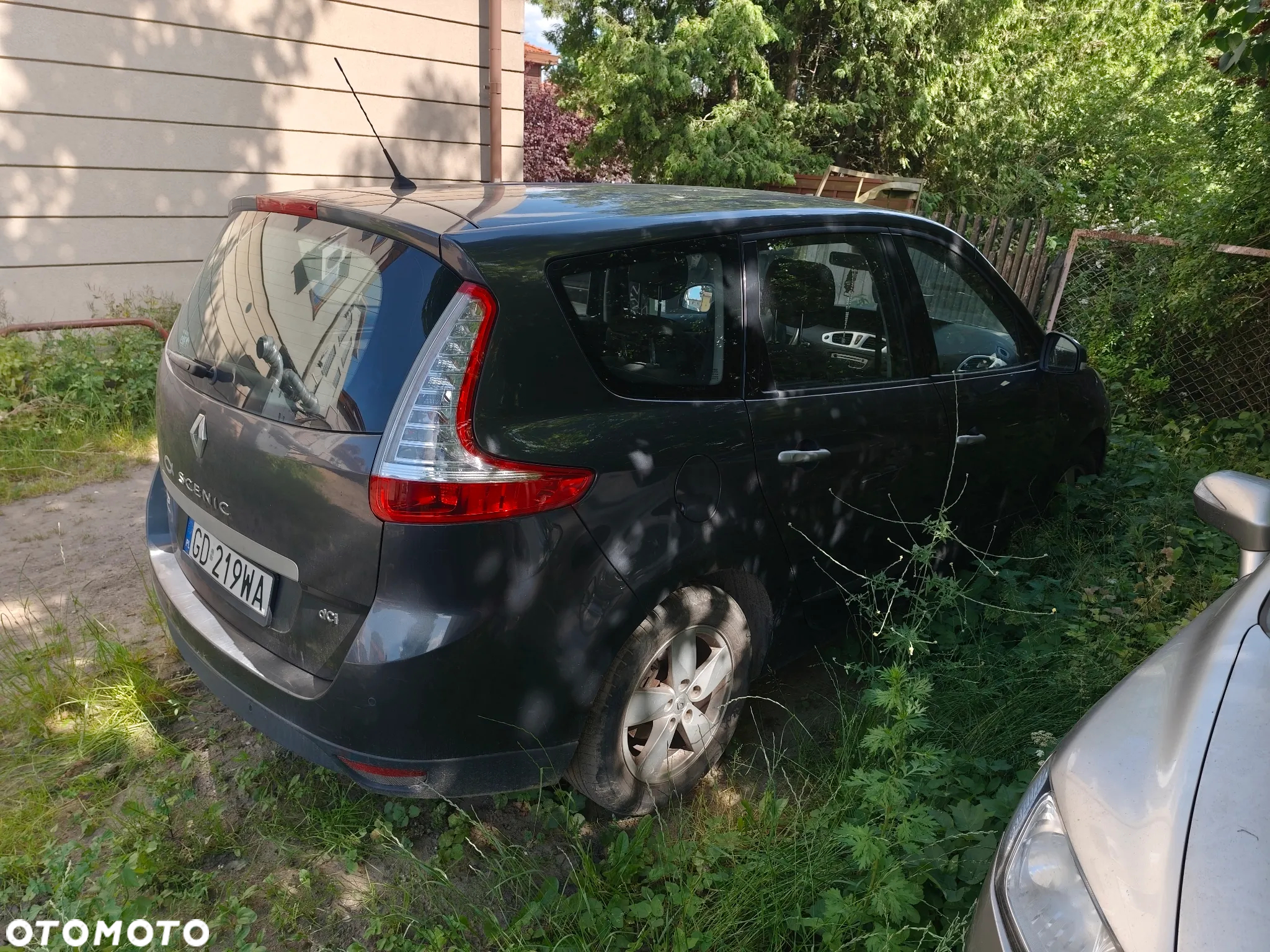 Renault Grand Scenic Gr 1.9 dCi Emotion Plus - 4