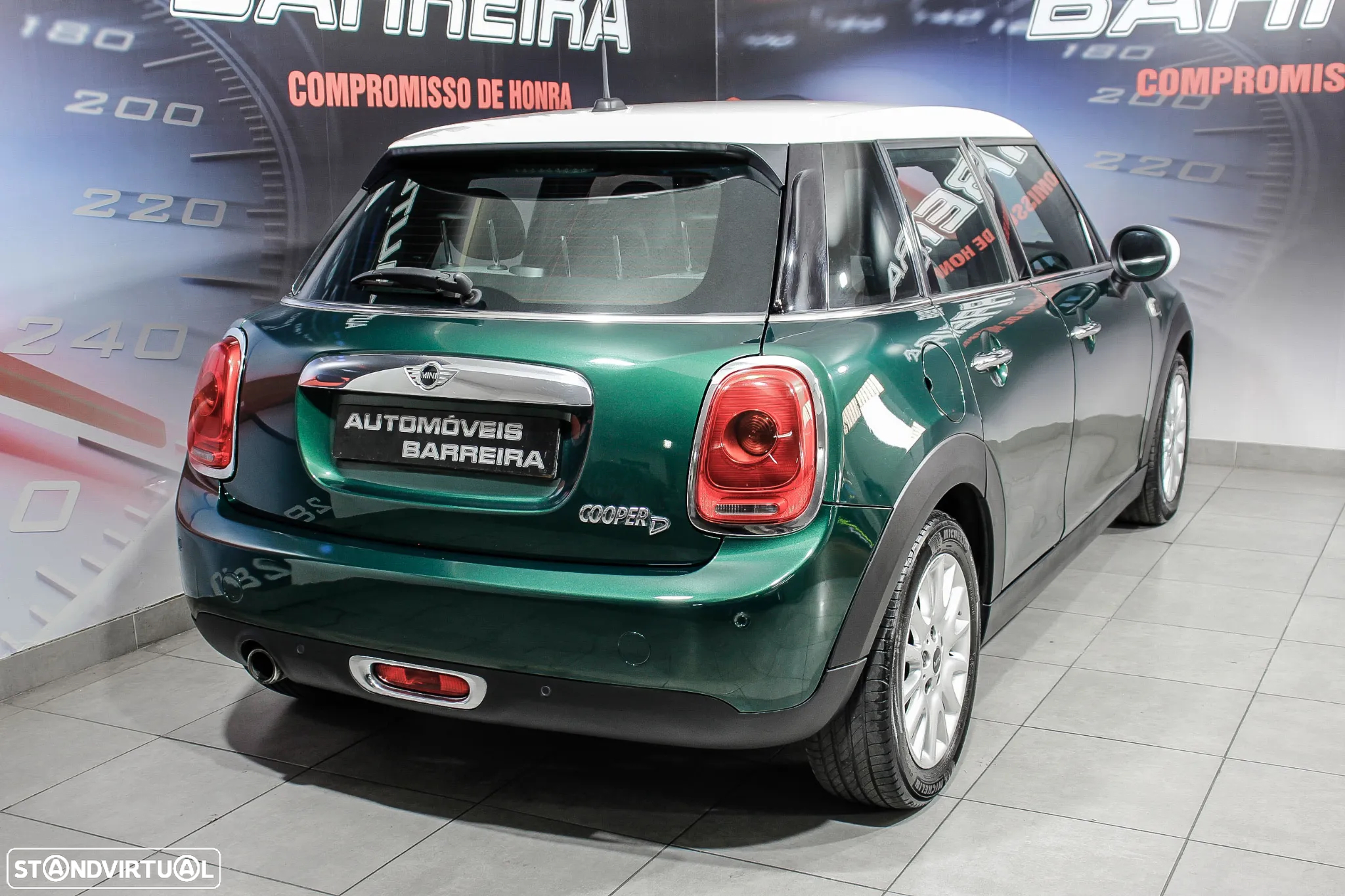 MINI 5 Portas Cooper D - 19