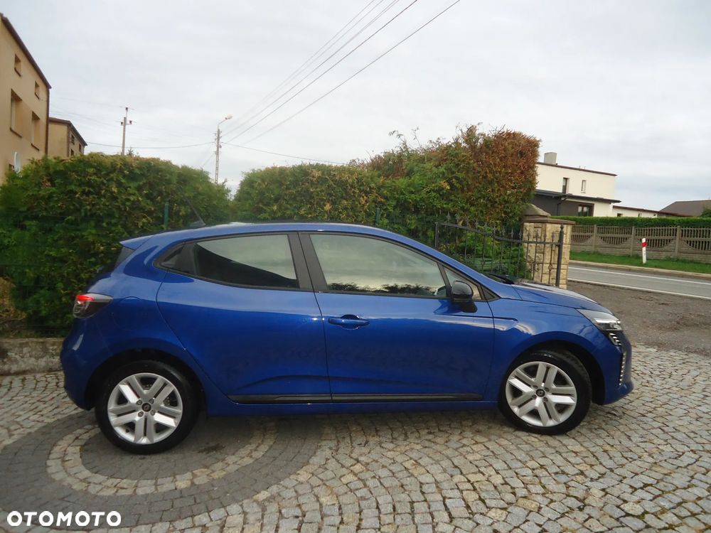Renault Clio - 11