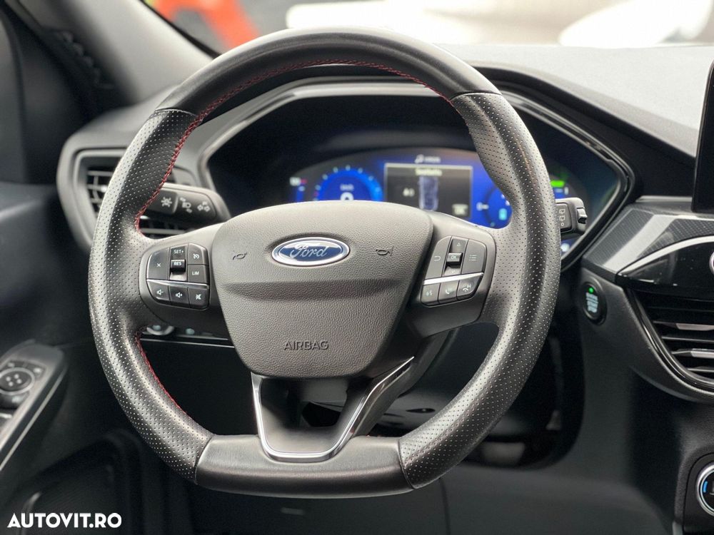 Ford Kuga 2.5 Duratec FHEV 4x4 ST-LINE - 15