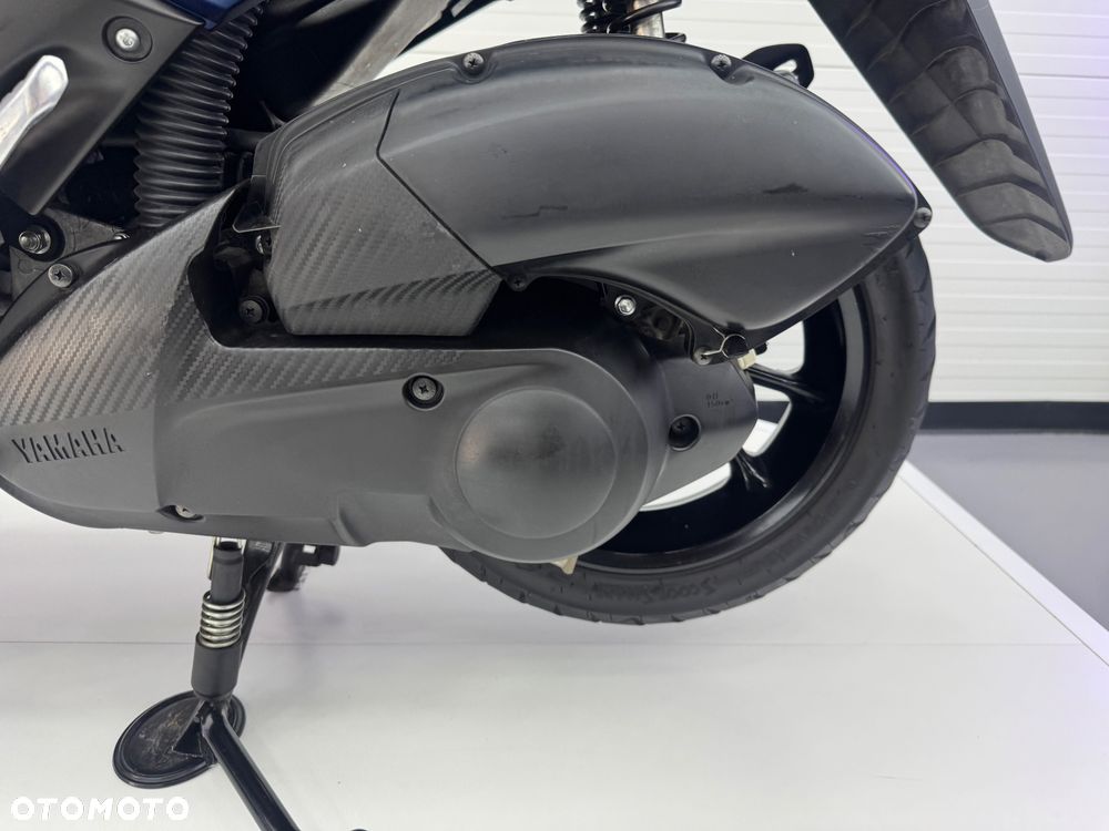 Yamaha NMAX - 9