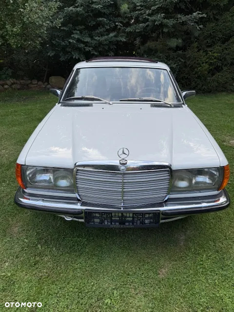 Mercedes-Benz W123 - 6