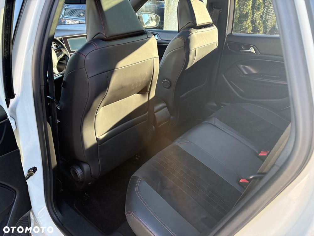 Peugeot 308 - 25