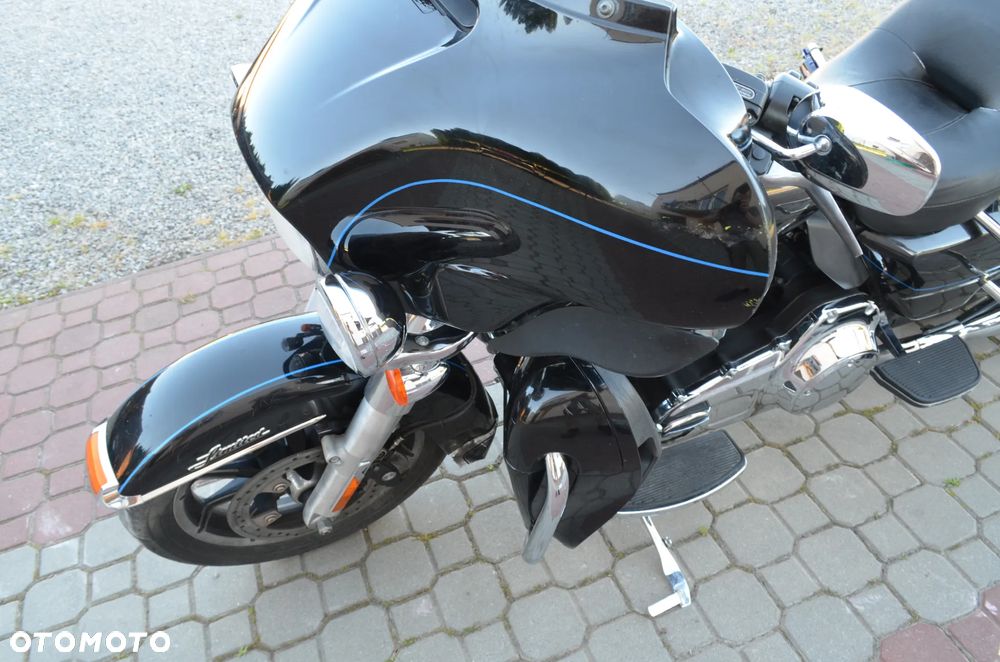 Harley-Davidson FLH Electra Glide - 15