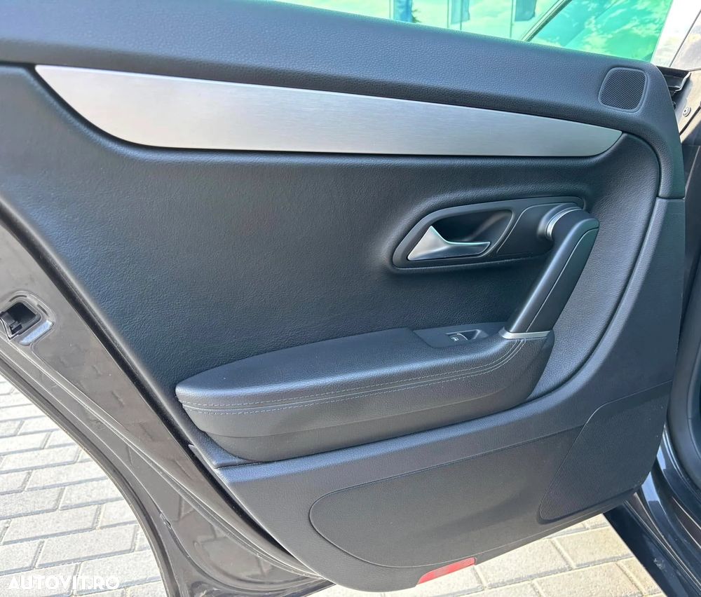 Volkswagen Passat CC 2.0 TDI DPF DSG - 11