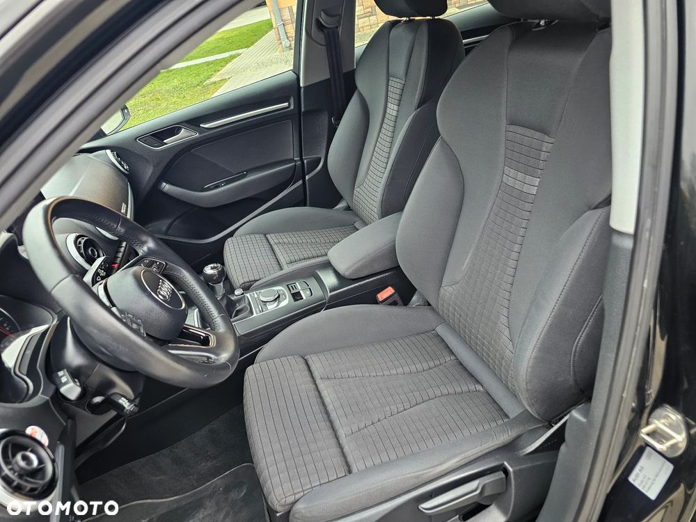 Audi A3 Sportback - 33