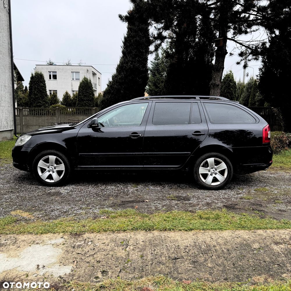 Skoda Octavia 1.4 TSI Active DSG - 2