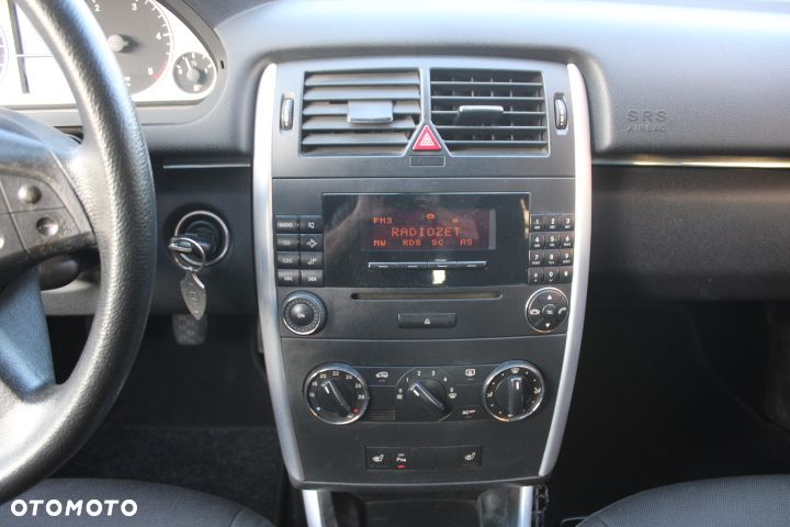 Mercedes-Benz Klasa B 180 CDI Special Edition - 35