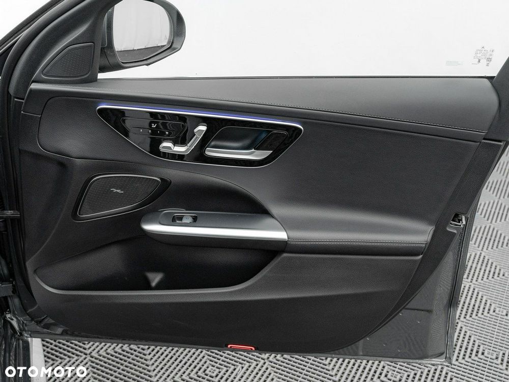 Mercedes-Benz Klasa C - 31