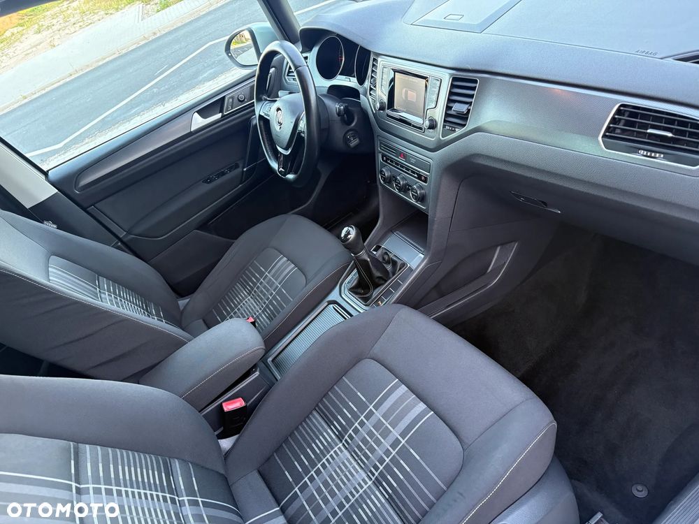 Volkswagen Golf 1.6 TDI BlueMotion Technology Lounge - 10