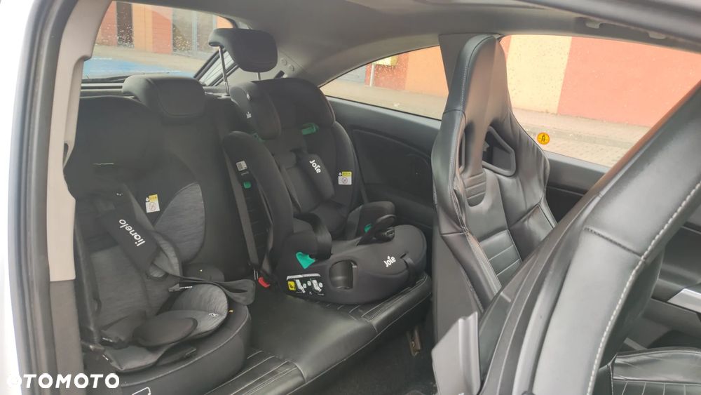 Opel Corsa 1.6 Turbo OPC - 12