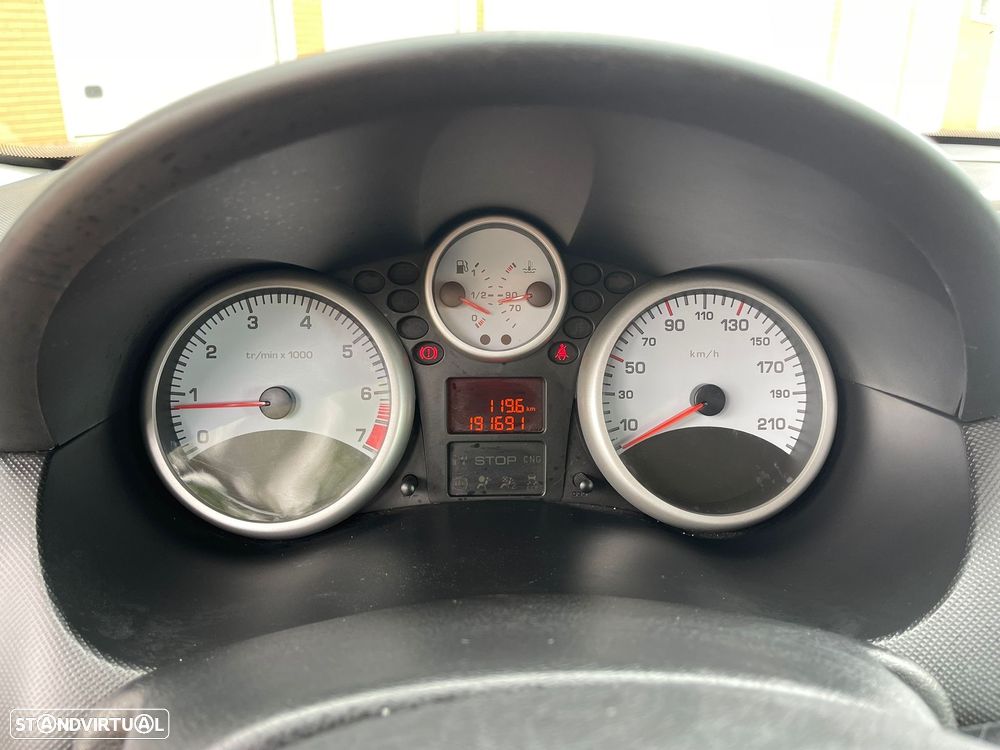 Peugeot 206+ 1.1 Urban - 19