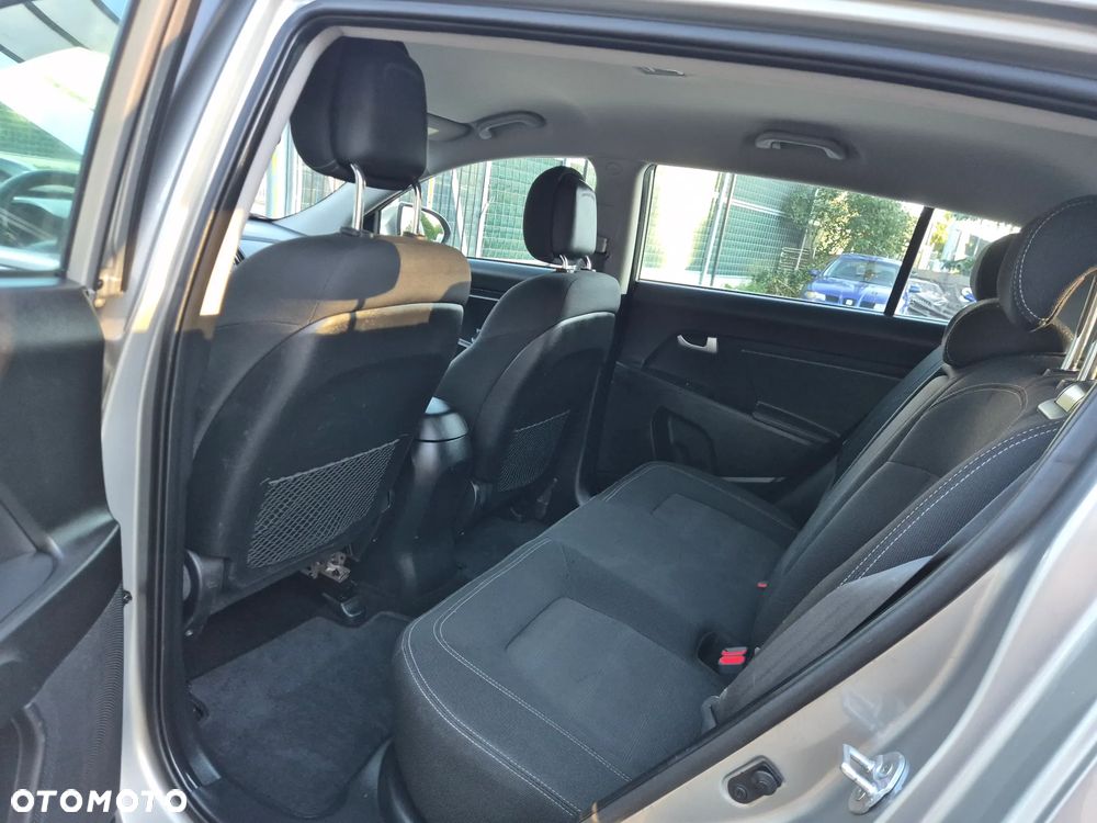 Kia Sportage 1.7 CRDI 2WD Spirit - 16