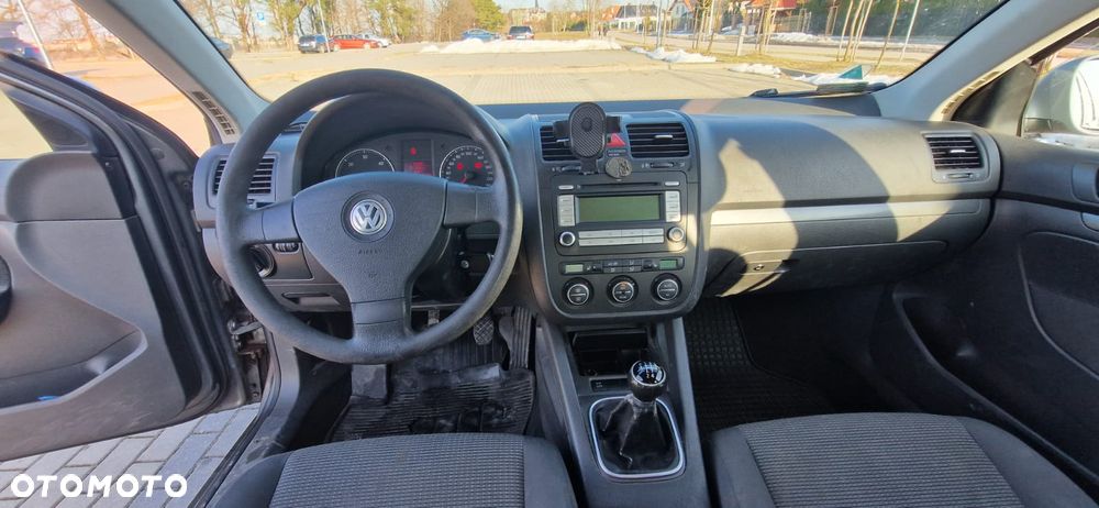 Volkswagen Golf 1.9 TDI Trendline - 4