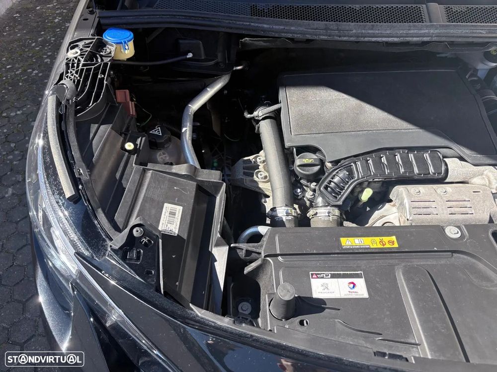 Peugeot 3008 1.2 PureTech Allure EAT8 - 21