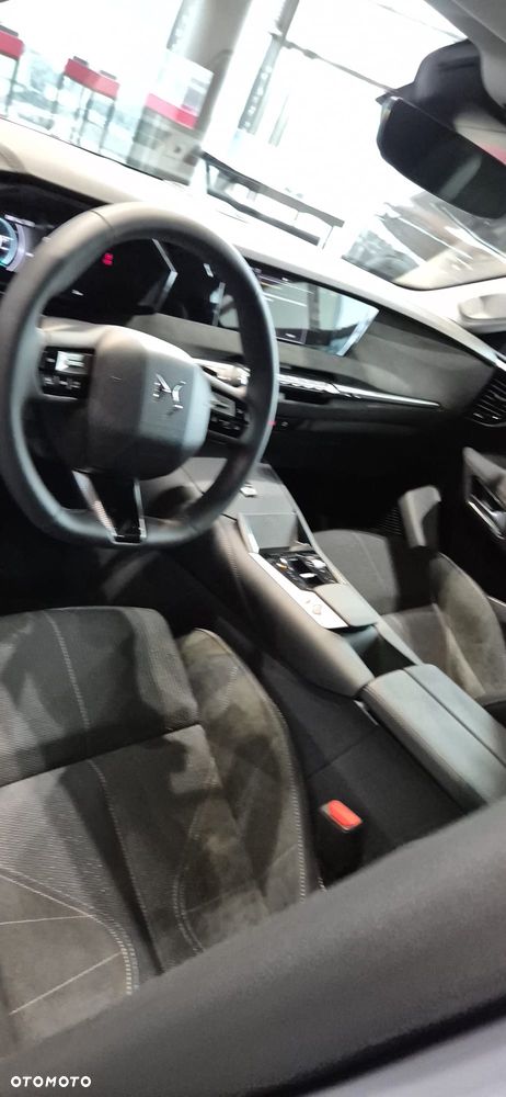 DS Automobiles N°4 E-Tense 58.3kWh Étoile Alcantara - 13