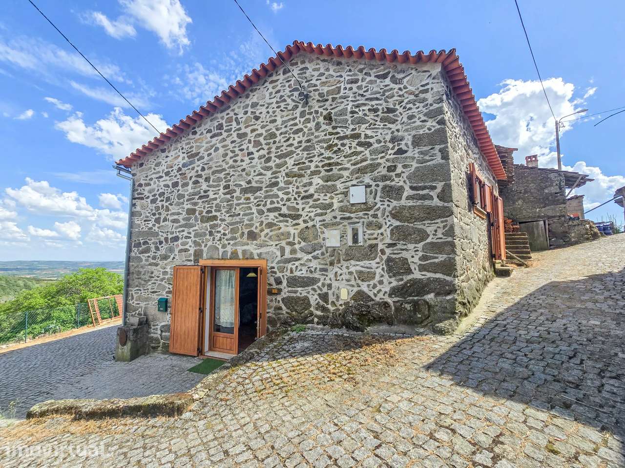 Moradia T3 em Pombares, Bragança. - Grande imagem: 4/23