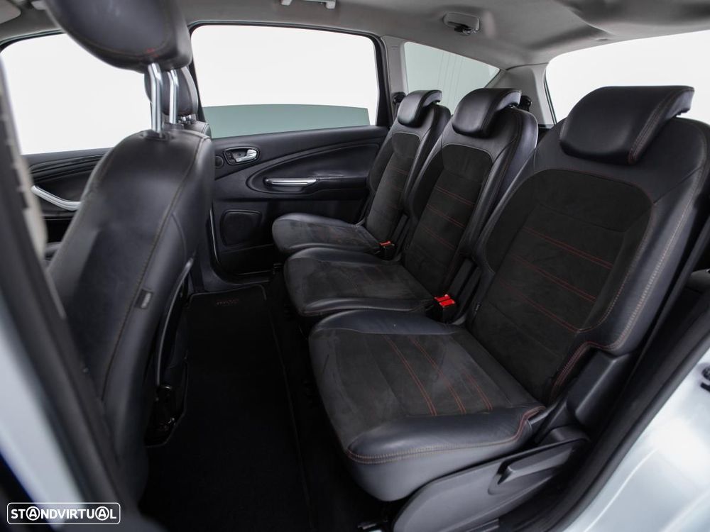 Ford S-Max - 9
