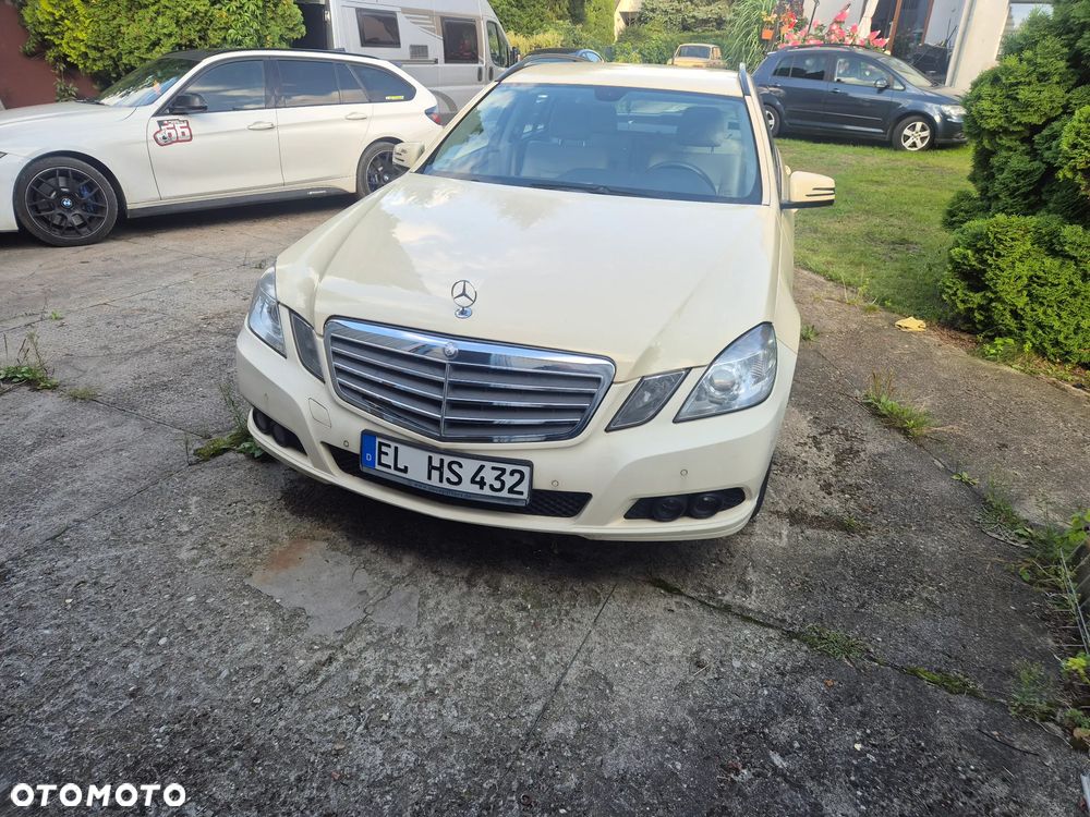 Mercedes-Benz Klasa E 200 CDI DPF BlueEFFICIENCY Automatik Avantgarde - 1