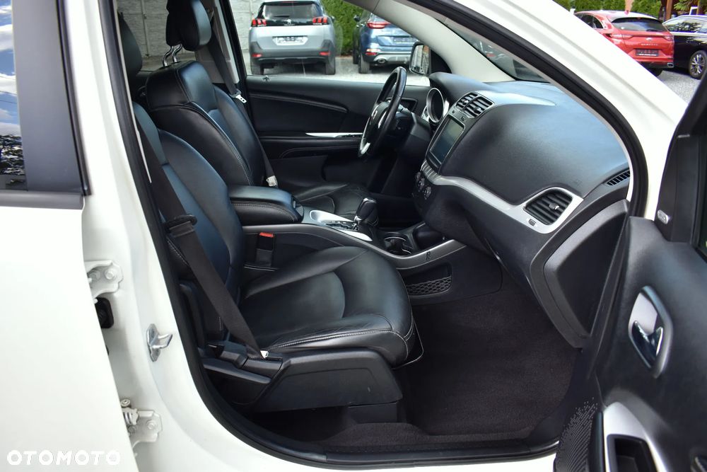 Fiat Freemont 2.0 Multijet 16V DPF Automatik Allrad Black Code - 32