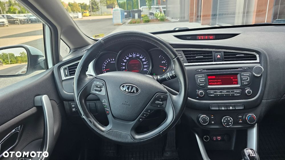 Kia Ceed 1.4 S - 10