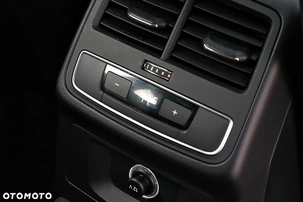 Audi A4 Allroad 2.0 TDI Quattro S tronic - 36