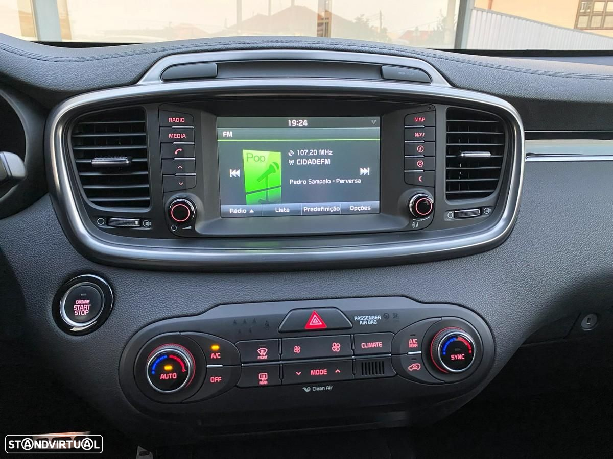 Kia Sorento 2.2 CRDi TX TOP Aut. - 11