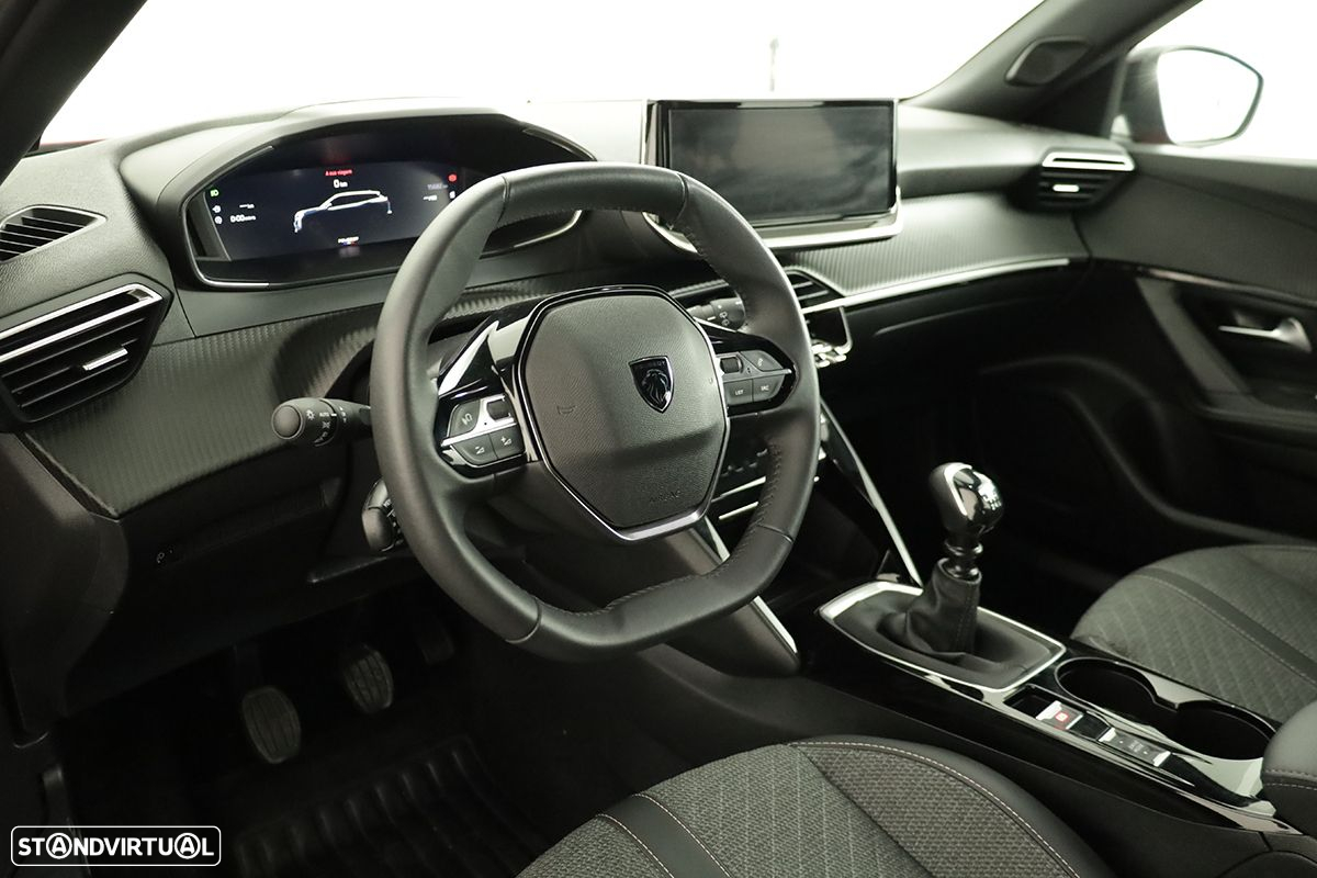 Peugeot 2008 1.2 PureTech Allure - 6